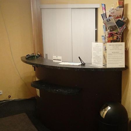 Reval Hostel Екстериор снимка