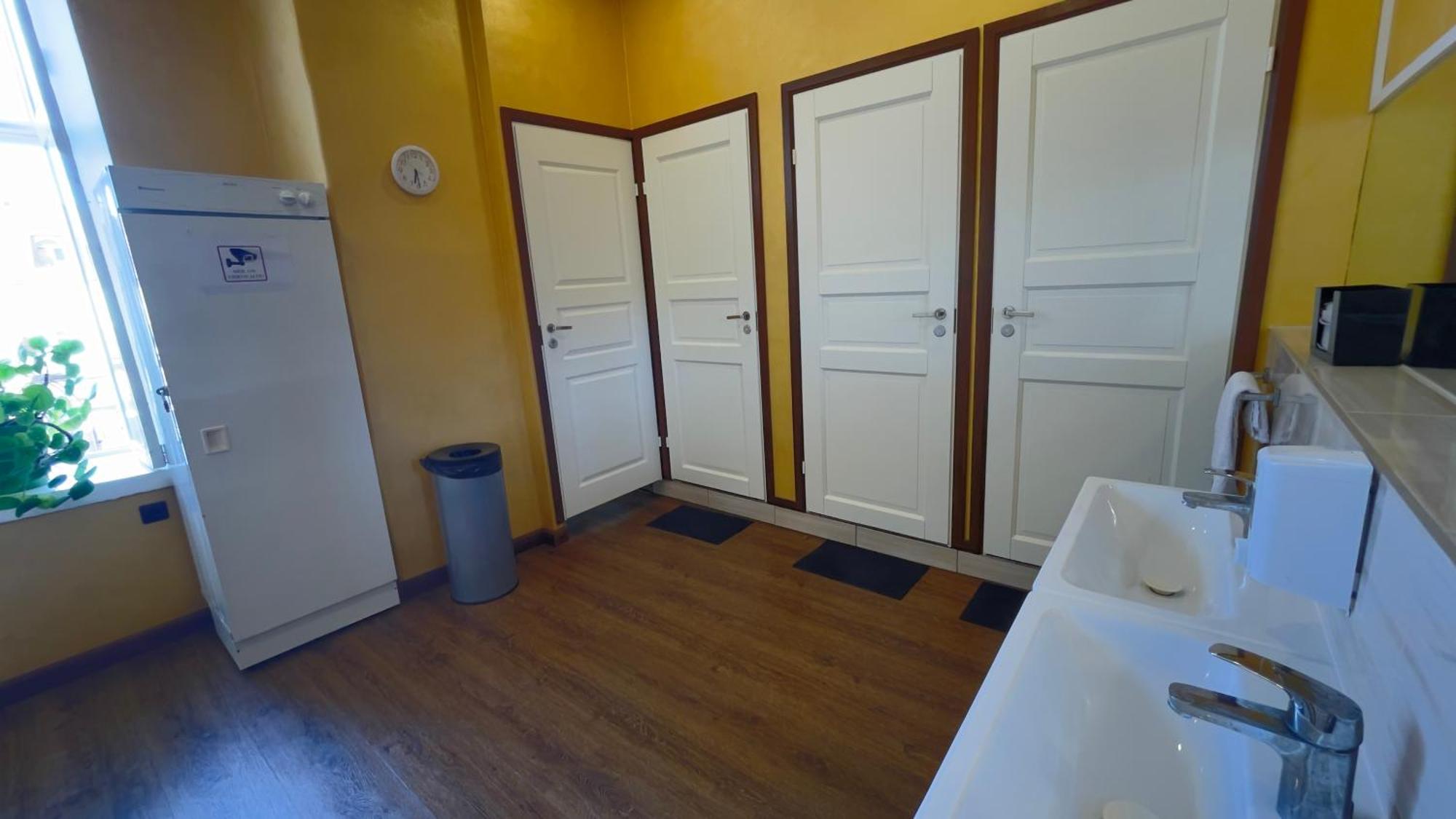 Reval Hostel Екстериор снимка